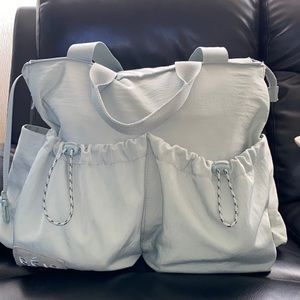 Beis Sport Carryall IN SLATE